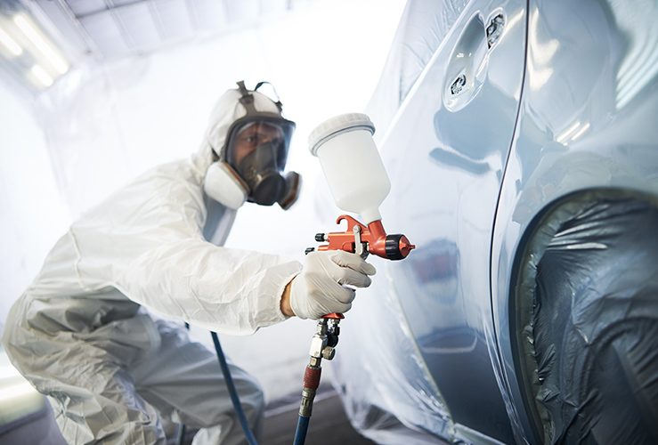 Car painting in spray chamber